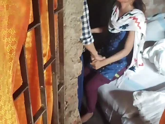 Girlfriend Fucky-fucky Vid gets her cock-squeezing Indian coochie clipped by Viral Nick in steamy homemade vid