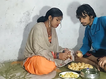 Await this hot chick obtain their way parsimonious pussy drilled hard in Panipuri kha kar maza aa gaya uske baad ch