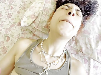 Jota, the teenaged slut, loses her purity to a motel block for the first time and tries to deplete her butthole