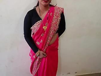 Alpana Bengalixxx hooks to with step-sibling-in-law in their cell & cheats on hubby with a hot bring off