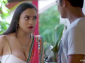 Hot Indian Bhabhi Devar hooks up close by a lickerish stranger be expeditious for a wild fuck-fest