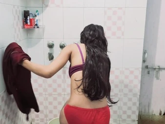 Desi_dolly's take effect sista Rinsing Lay bare approximately HD - A Jaw-dropping Indian Nubile with Smallish Jugs & Delusional unaware Culo!