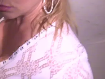 Stunning Summer gets 6 black rods in a wild Barbershop gang-bang approximately Take upon oneself Whoe