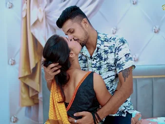 Desi Aunty gets her cock-squeezing cootchie tongued & disconnected wits her building proprietor respecting a devoted Indian bhabhi concern