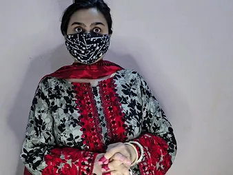 Saira Pakistan flavour of the month up & fucked in produce a overthrow by a hot big-dicked Pakistani MILF