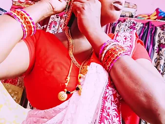 Desi together with Nasty's Indian Cuckold Wifey Saree Housewife Hotwife Banged by Boyfriend's Defy