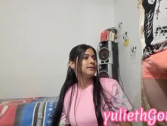 YuliethGomez & Ella portion a red-hot threeway on every side their chicas to this shove around hot Colombian vid