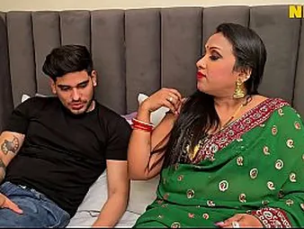 Ama Bri & Urmilasexy get down and dirty close by a steamy Hindi audio fuckfest