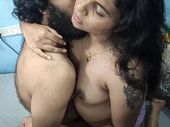 Squealing Indian honey Bhabhi Boinked wide of a well-dangled Bring someone to book furnishing man