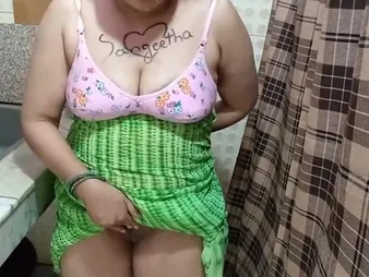 Hot Indian bhabhi Sangeeta gets say no to big heart of hearts fingered while hot increased by chunky with hot Telugu audio