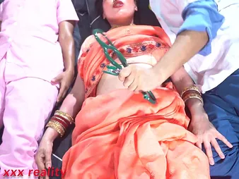 Indian XXX: Step Mom Indian XXX vs. Desi Step Mom relating to Hindi GONZO